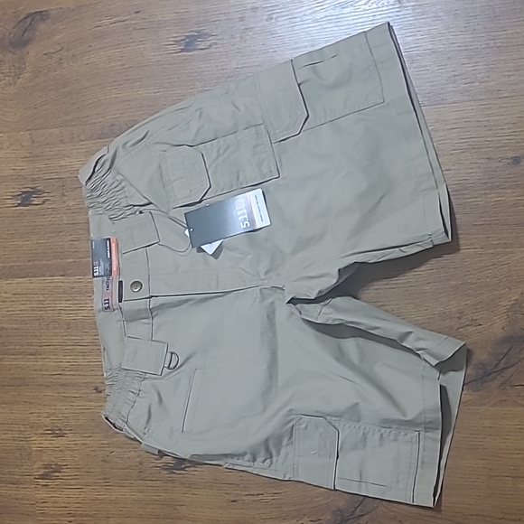 5.11 Tactical Pants - 5.11 Women's shorts 10